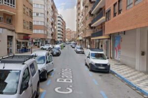 El aviso del incendio se produjo sobre las 14:24 horas de este jueves en un restaurante situado en la calle Baños