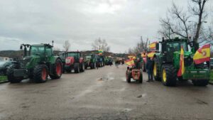 Inicio de la tractorada en el recinto de la Peraleda. Foto: Rebeca Arango.