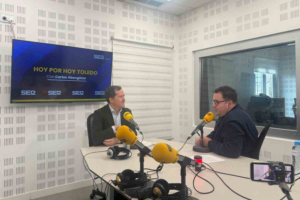 El alcalde de Toledo, Carlos Velázquez, en la entrevista en la Cadena Ser.