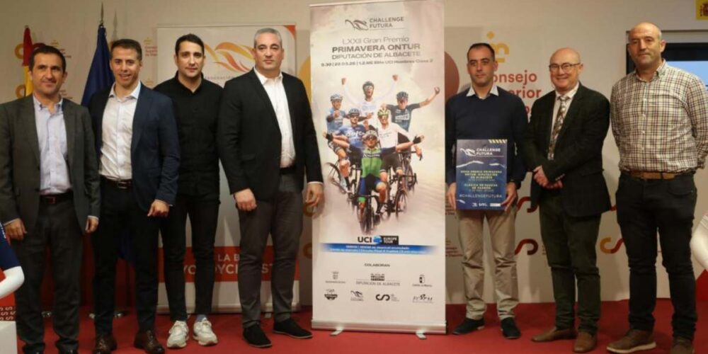 Presentación en el COE del Gran Premio Primavera Ontur de ciclismo.