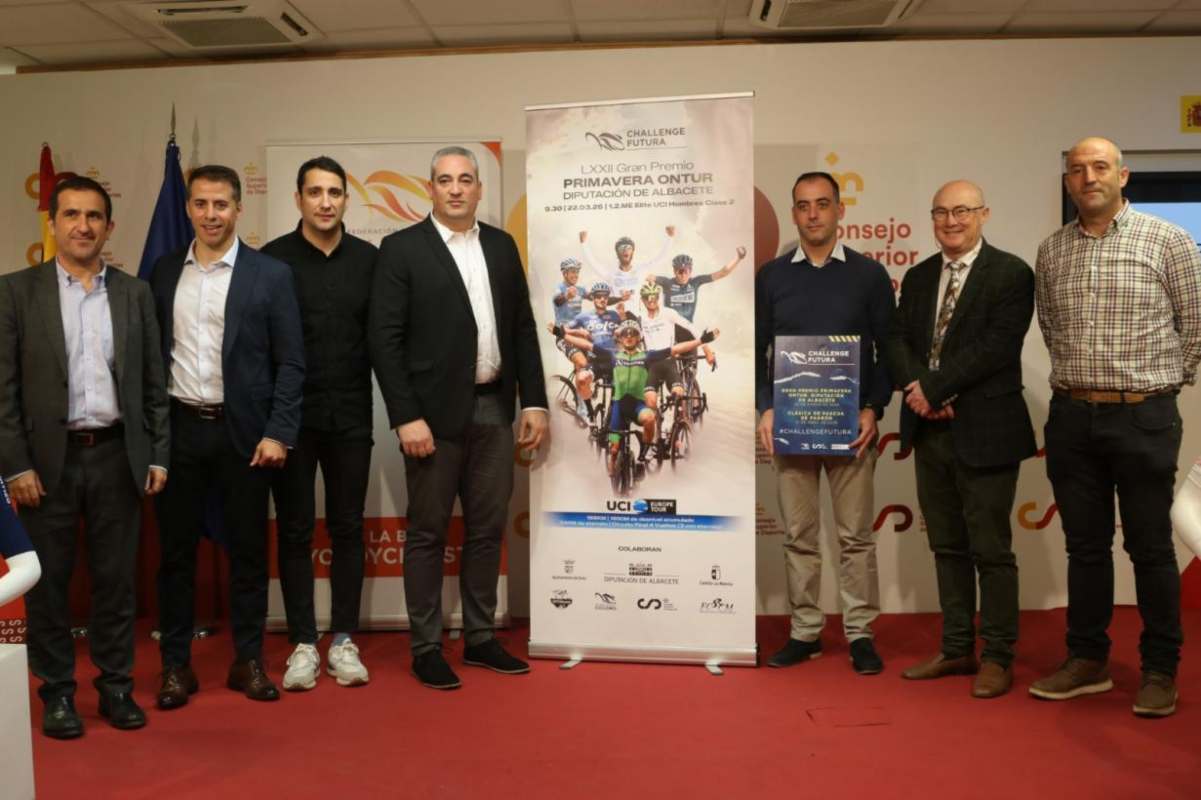 Presentación en el COE del Gran Premio Primavera Ontur de ciclismo.