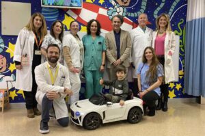 A bordo de este cochecillo los niños sentirán menos estrés.