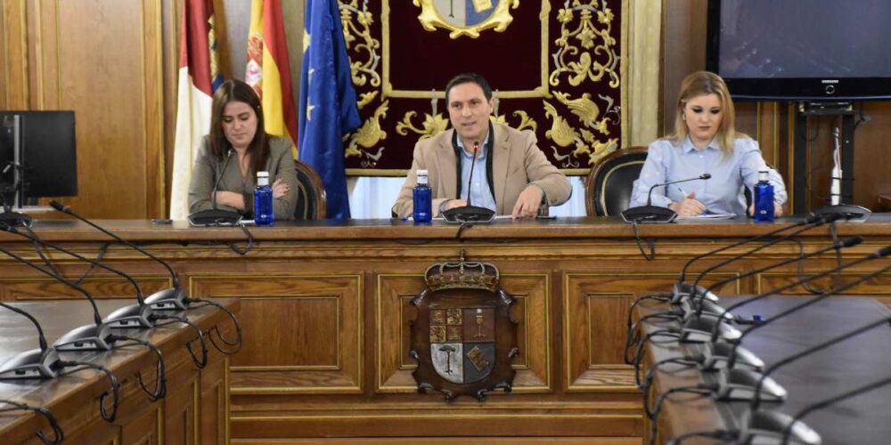 Álvaro Martínez Chana presentó la programación de la Diputación de Cuenca en Fitur.