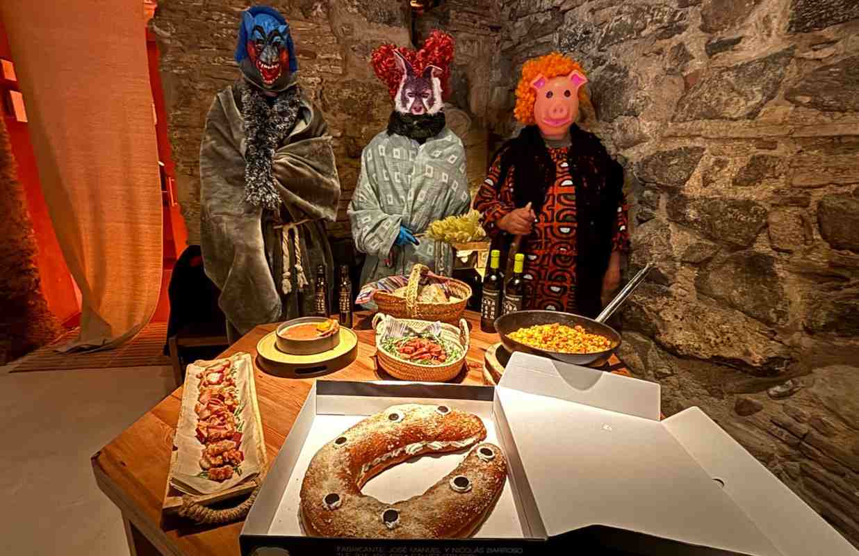 El alcalde de Gálvez presentó 'San Antón' en la localidad.