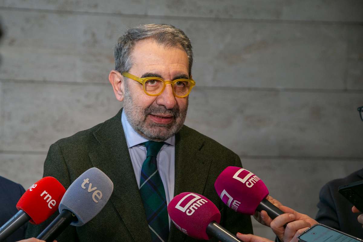 El consejero de Sanidad, Jesús Fernández Sanz