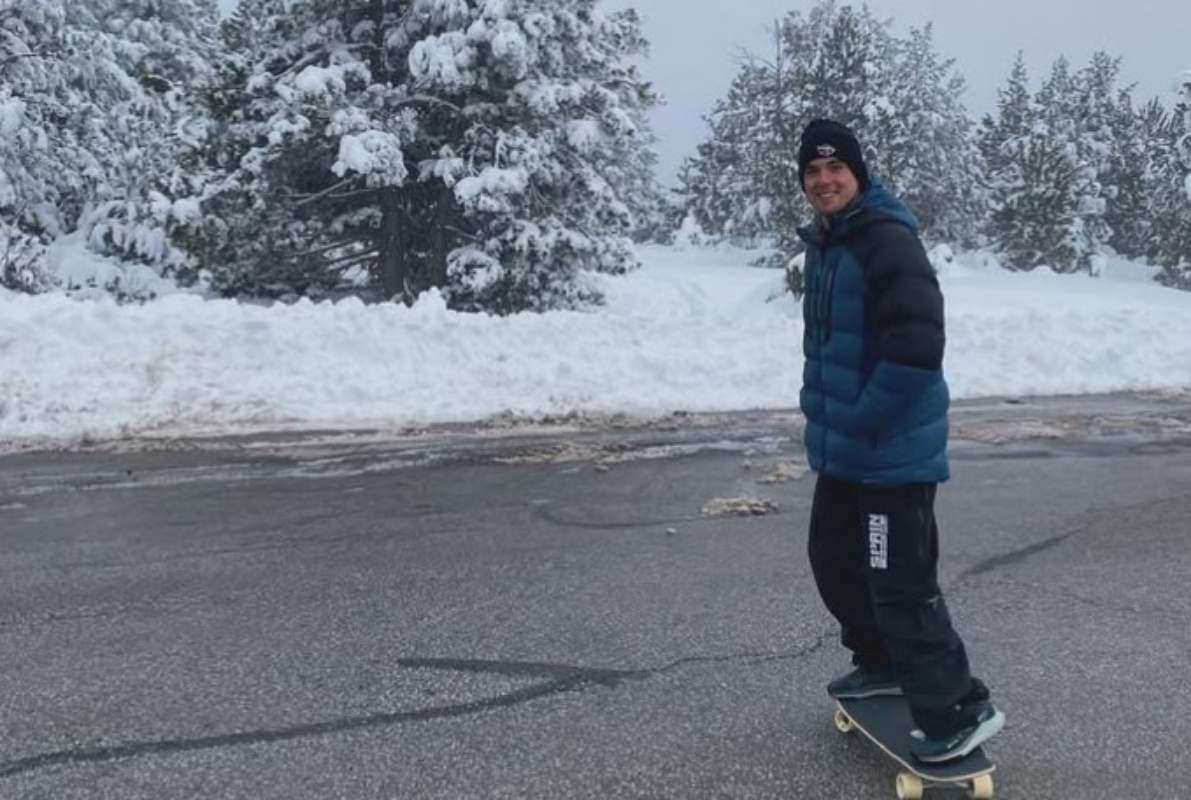 Emilio Redondo, sobre su tabla. Foto: Emilio Redondo.