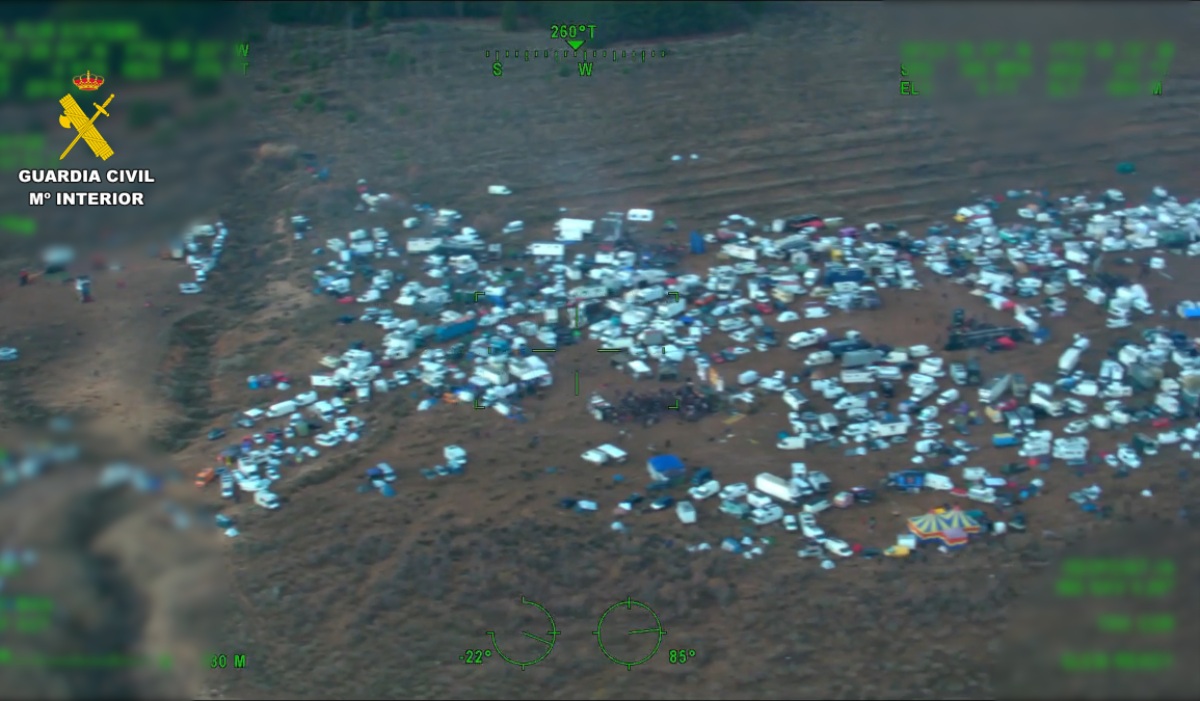 'Rave' en el embalse del Cenajo, en Férez (Albacete). Foto: Guardia Civil