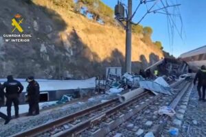 Tren de Renfe afectado por el accidente ferroviario. Foto: Guardia Civil