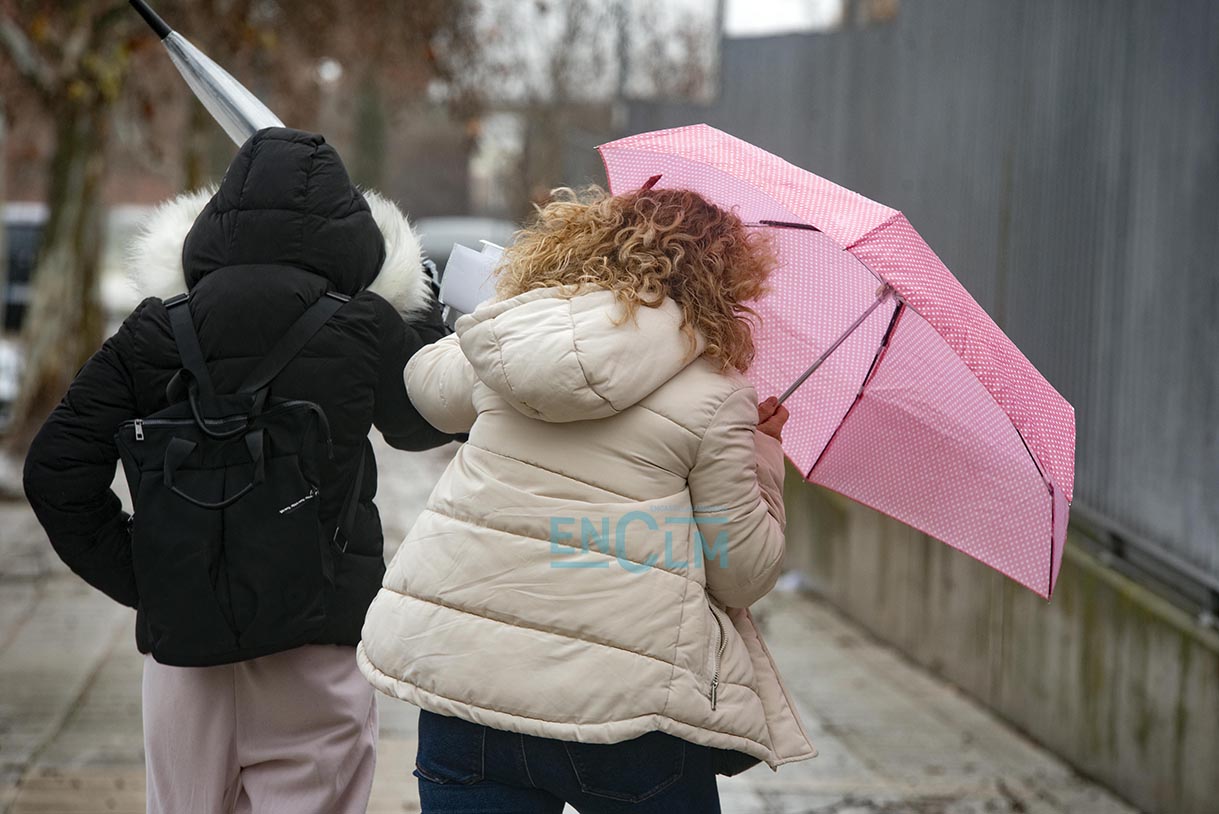 Lluvia y fuerte viento durante el paso de borrasca Kristin por Toledo. Foto: Rebeca Arango.