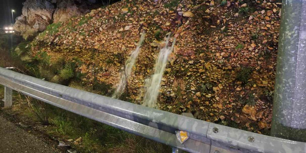 Desprendimientos en la variante del Minero. Imagen: Ayuntamiento de Puertollano.