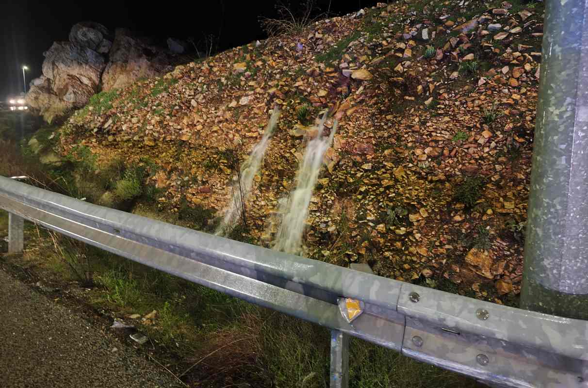 Desprendimientos en la variante del Minero. Imagen: Ayuntamiento de Puertollano.