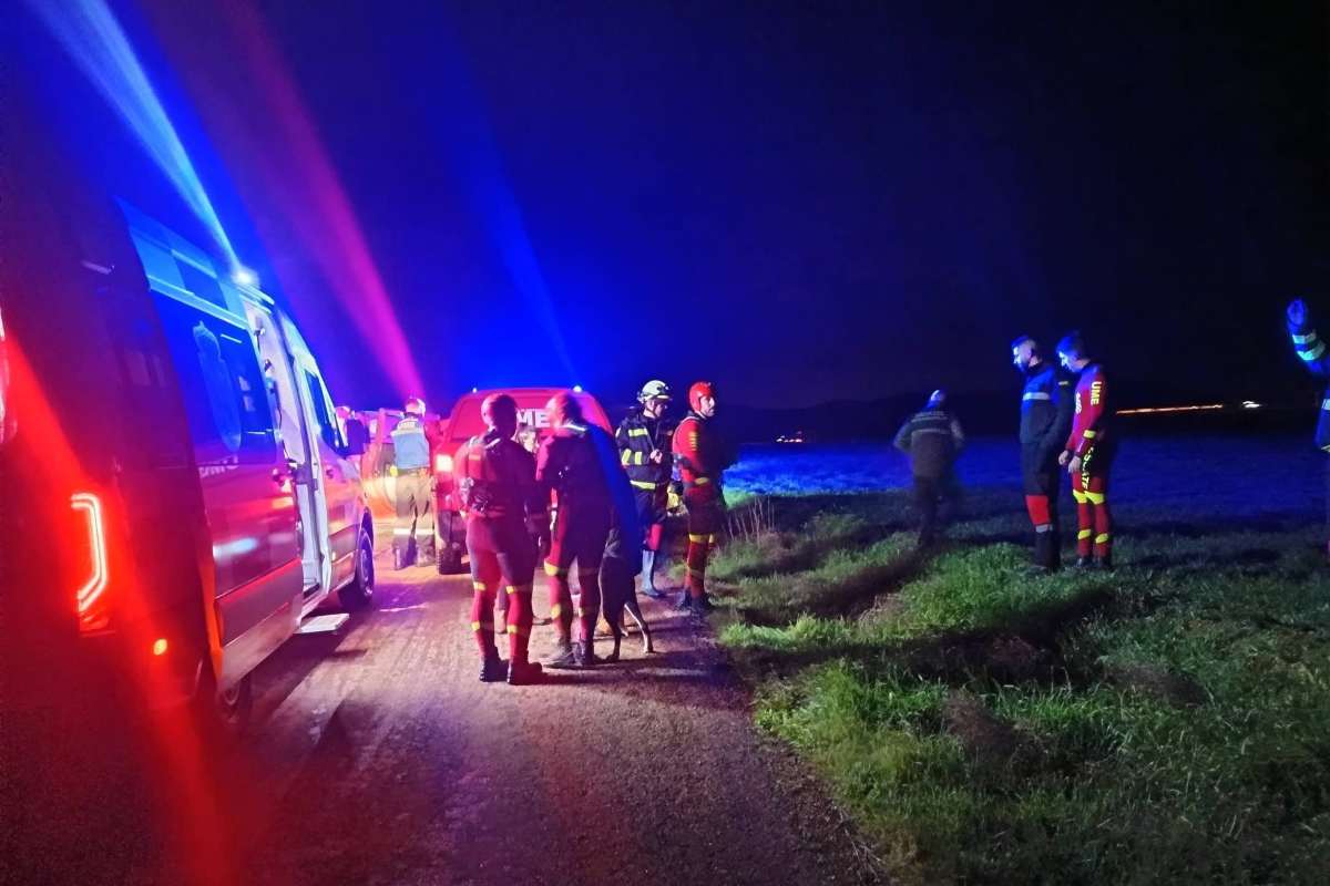 Efectivos de la UME durante el rescate en la aldea