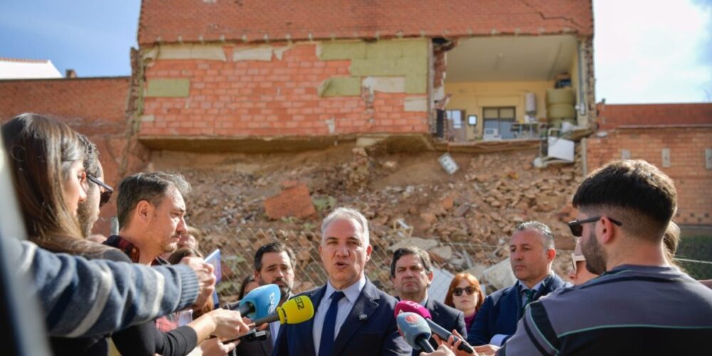 El vicesecretario del PP, Elías Bendodo, ha visitado Malagón este martes - Foto: Europa Press