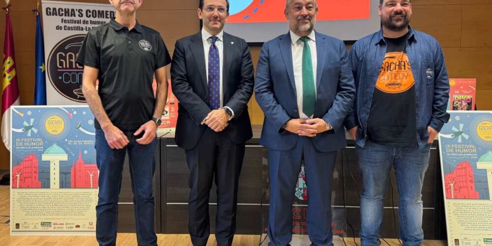Firma del convenio entre Gacha's Comedy, la UCLM y Globalcaja