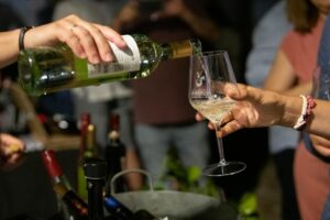 Imagen de archivo de un vino blanco de La Mancha