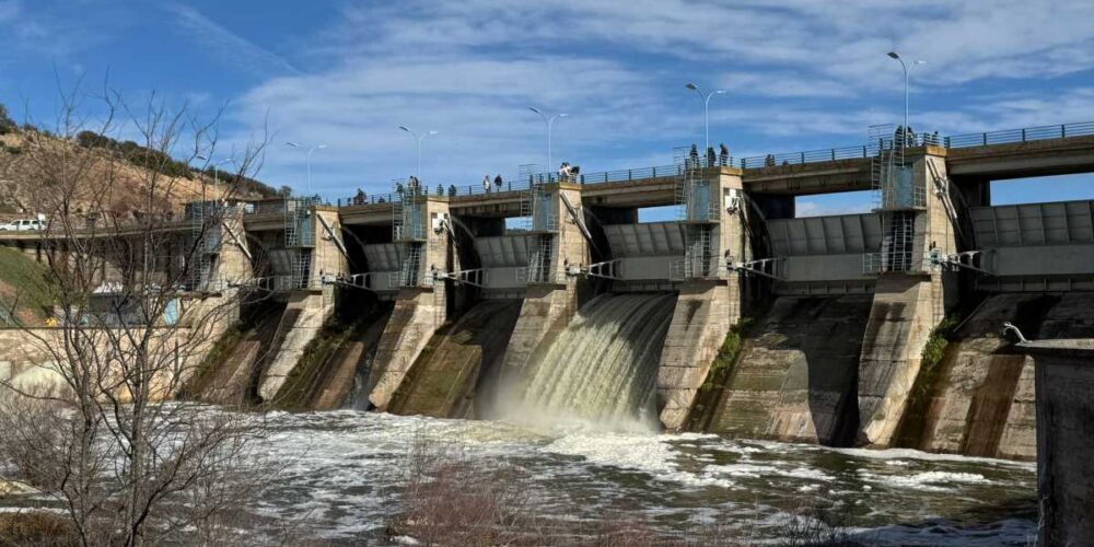 Imagen de la presa del embalse de Gasset