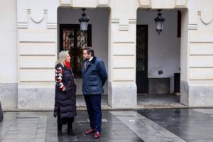 Paco Nuñez y Ana Guarinos en el Ayuntamiento de Guadalajara