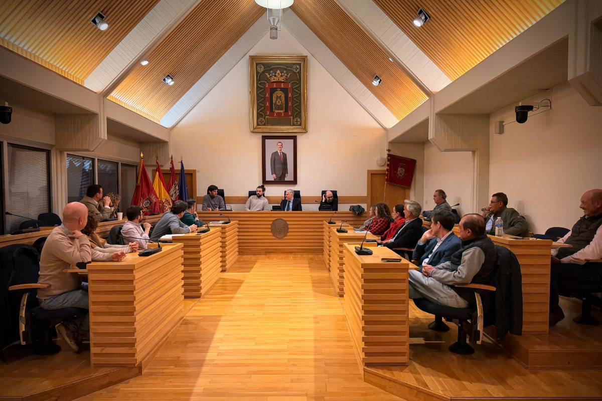 Reunión celebrada en el Salón de Plenos del Ayuntamiento