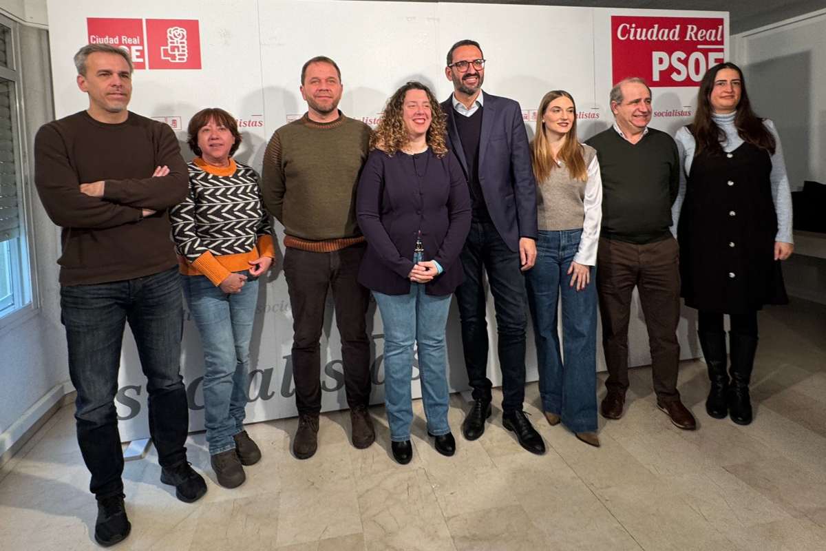 Reunión de Sergio Gutiérrez con varios de los concejales del PSOE en el Ayuntamiento de Ciudad Real