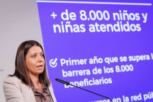 La consejera de Bienestar Social, Bárbara García Torijano, en una rueda de prensa en el Palacio de Fuensalida. (Fotos: D. Esteban González // JCCM)