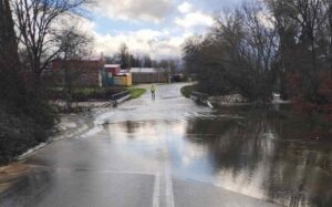 Camino de la CHT anegado en la zona del Tiétar (Cáceres). Foto: CHT.