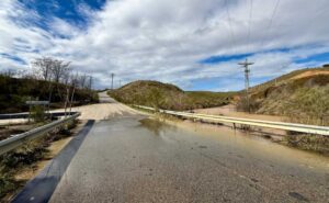 Arroyo Valdelobos desbordado.