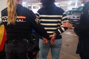 Detención de la mujer en Talavera. Foto: Policía Nacional