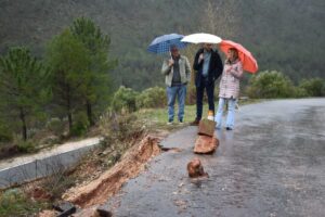 Visita del presidente provincial Santiago Cabañero a Molinicos (Albacete)