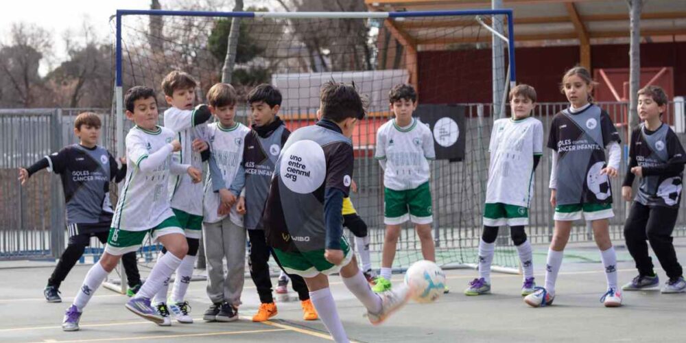 'Goles contra el Cáncer Infantil'.