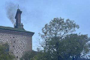 Salida de humo en el campanario de la basílica del Prado de Talavera. Foto: Ayuntamiento de Talavera