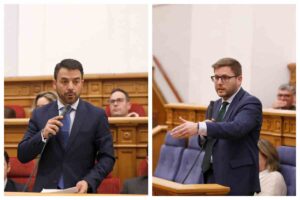 El diputado de Vox, Iván Sánchez, y el consejero de Fomento, Nacho Hernando.