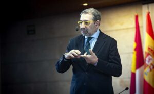 Jesús Fernández Sanz, consejero de Sanidad de Castilla-La Mancha. Foto: Rebeca Arango.