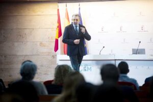 El consejero de Sanidad, Jesús Fernández Sanz.