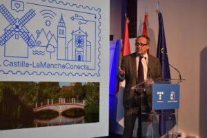 El consejero de Hacienda, Juan Alfonso Ruiz Molina