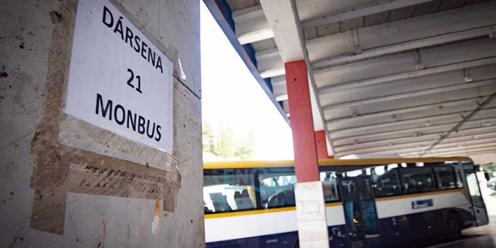 Autobús de Monbus. Foto: Rebeca Arango.
