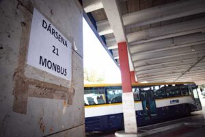 Autobús de Monbus. Foto: Rebeca Arango.