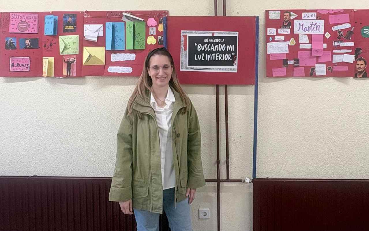 Cristina Sánchez Ramírez, profesora de inglés y tutora de 6º de Primaria en el CEIP Juan Palarea de Villaluenga de la Sagra (Toledo).