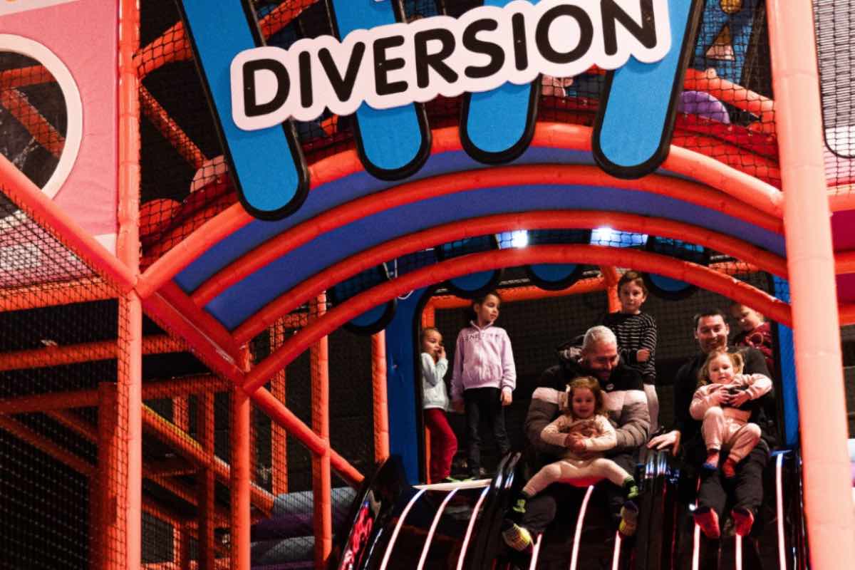 Parque de toboganes en el centro comercial Fusión de Toledo