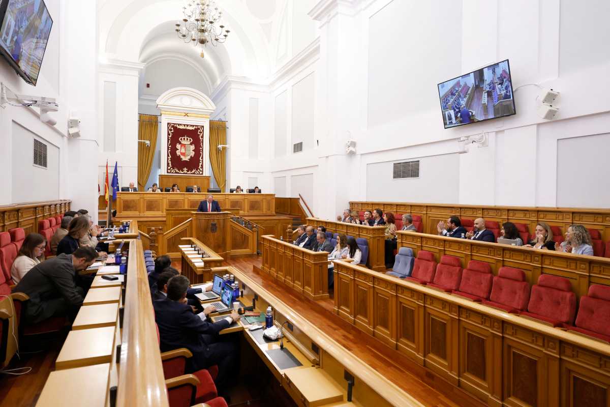 Pleno en las Cortes de CLM.