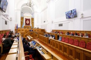 Pleno en las Cortes de Castilla-La Mancha.