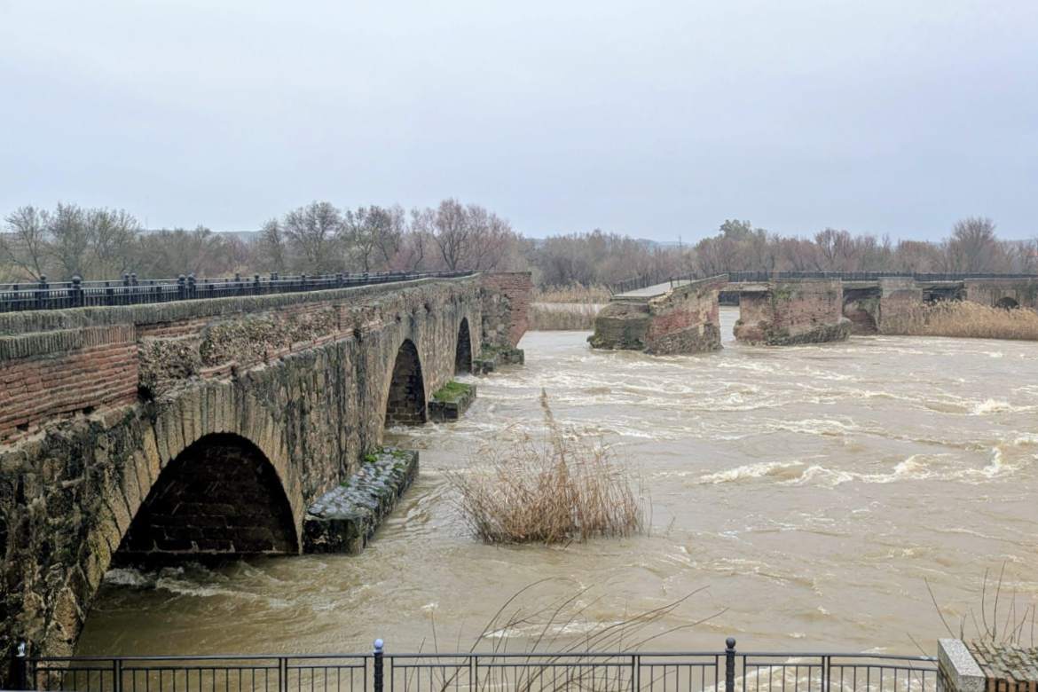 El puente romano de Talavera este miércoles. Foto: ENCLM/David Engenios