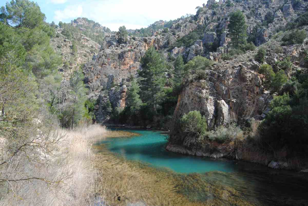 Paisaje del río Cabriel en Castilla-La Mancha.