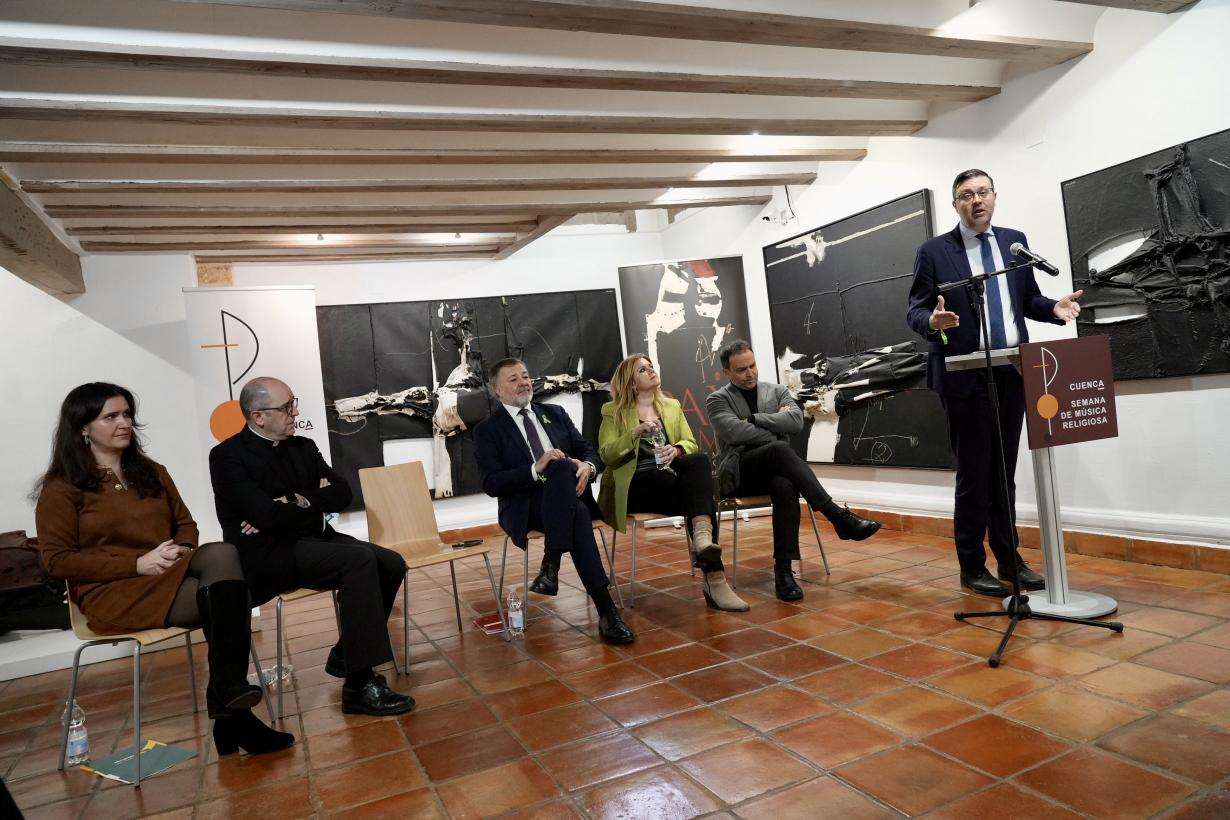 El consejero de Educación, Cultura y Deportes, Amador Pastor, en la presentación de la 63 edición de la Semana de Música Religiosa.