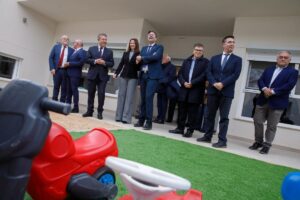 Inauguración la Escuela Infantil 'Los Olmos' en La Felipa (Albacete). Foto: JCCM)