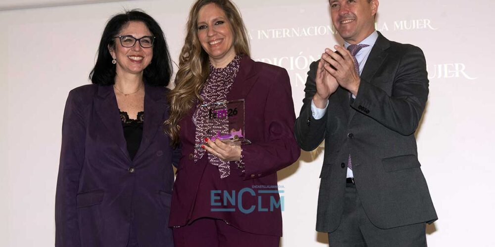 Soledad Illescas (i), María Toledo y Carlos Velázquez. Foto: Rebeca Arango.