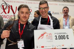 El chef Iván Anaya, junto a su paisano y compañero en el Mirador de La Mancha, Javier Donaire