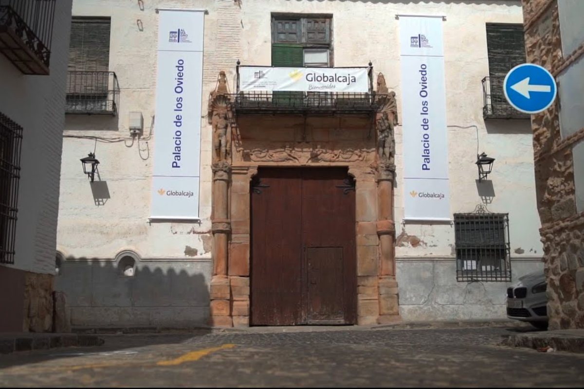 Imagen de la fachada del Palacio de los Oviedo, en Almagro