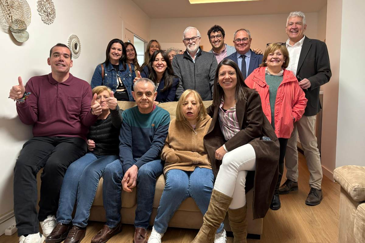 La consejera de Bienestar Social ha visitado en Puertollano el centro Aspades-La Laguna
