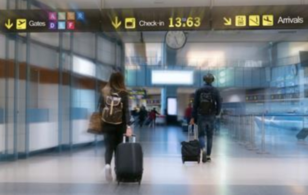 Pasajeros en un aeropuerto. Foto: Ministerio de Exteriores