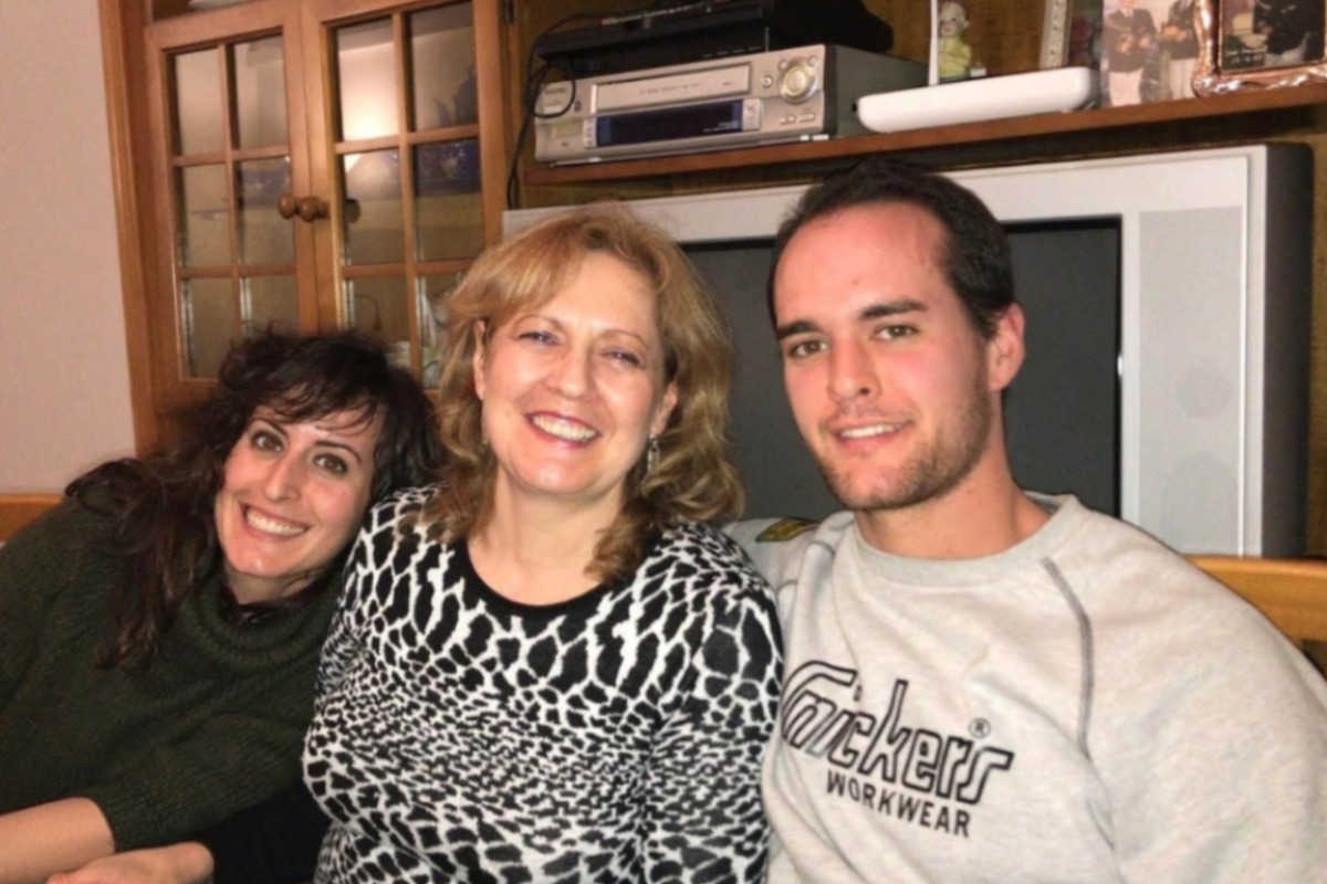 José Pascual Pinar junto a su familia